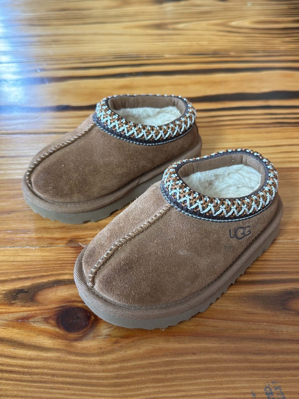 UGG Kids Chestnut Suede Slip-On Slippers with Cream Lining